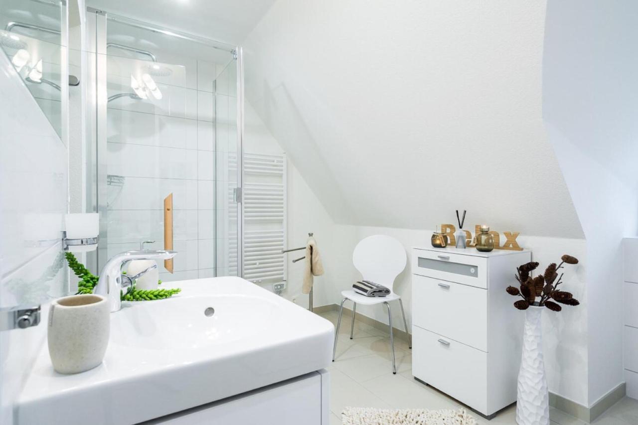 Ferienhaus Greta Glowe Ngoại thất bức ảnh