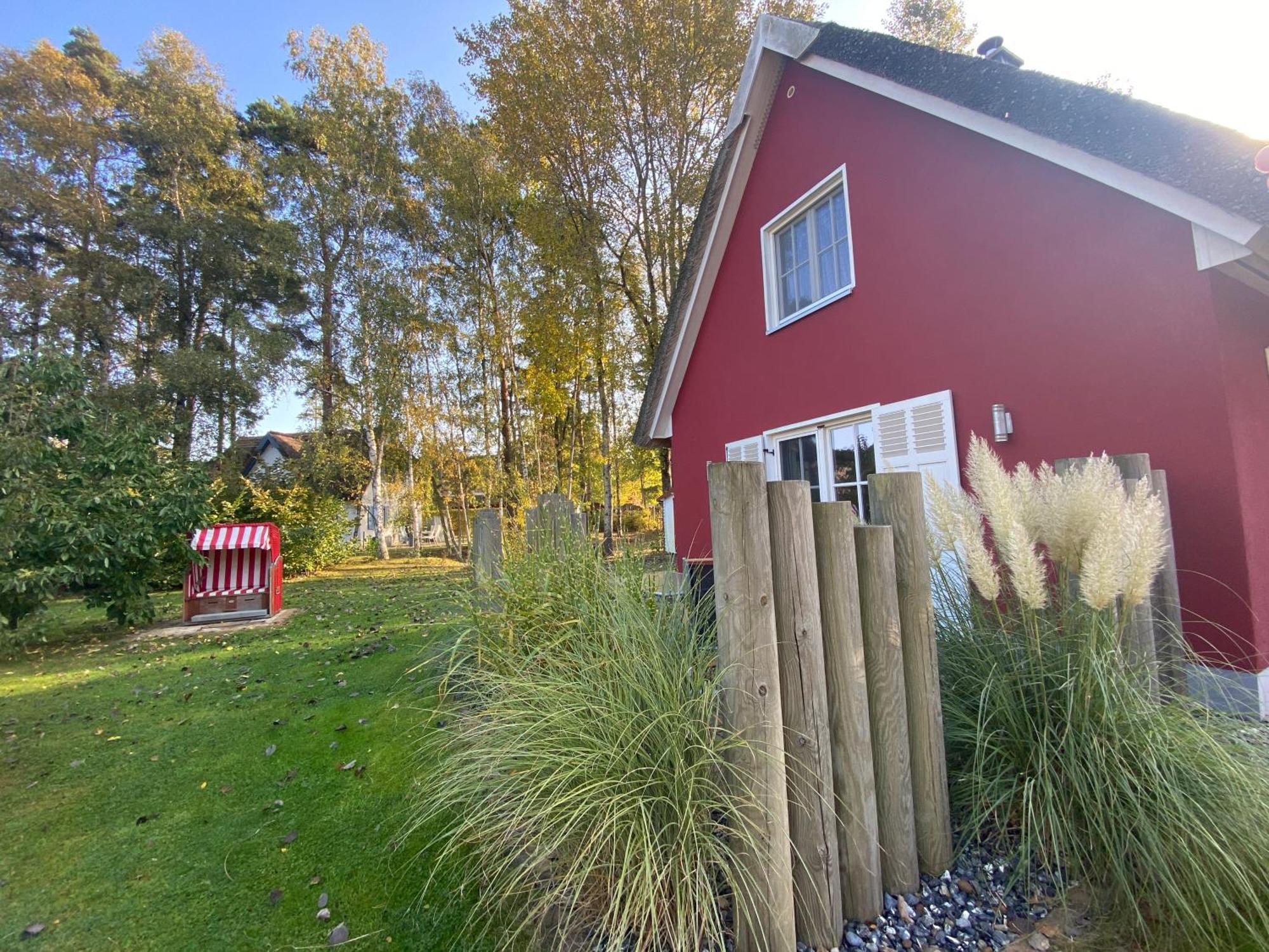 Ferienhaus Greta Glowe Ngoại thất bức ảnh